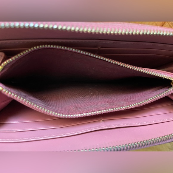 MIU MIU Croc Embossed Zippy Wallet - Picture 16 of 16